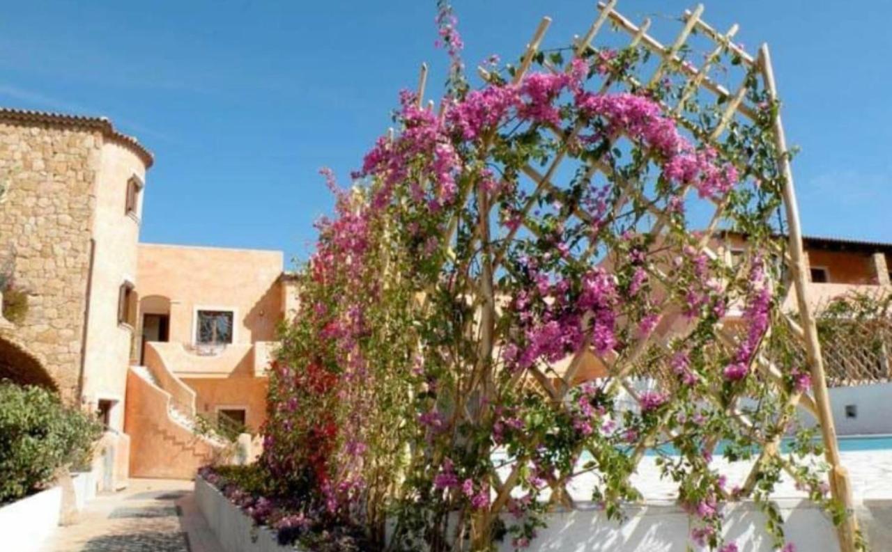 Nuovi Appartamenti Tri E Bilocali In Residence Con Piscina A Porto Cervo 800Mt Mare Liscia di Vacca Bagian luar foto