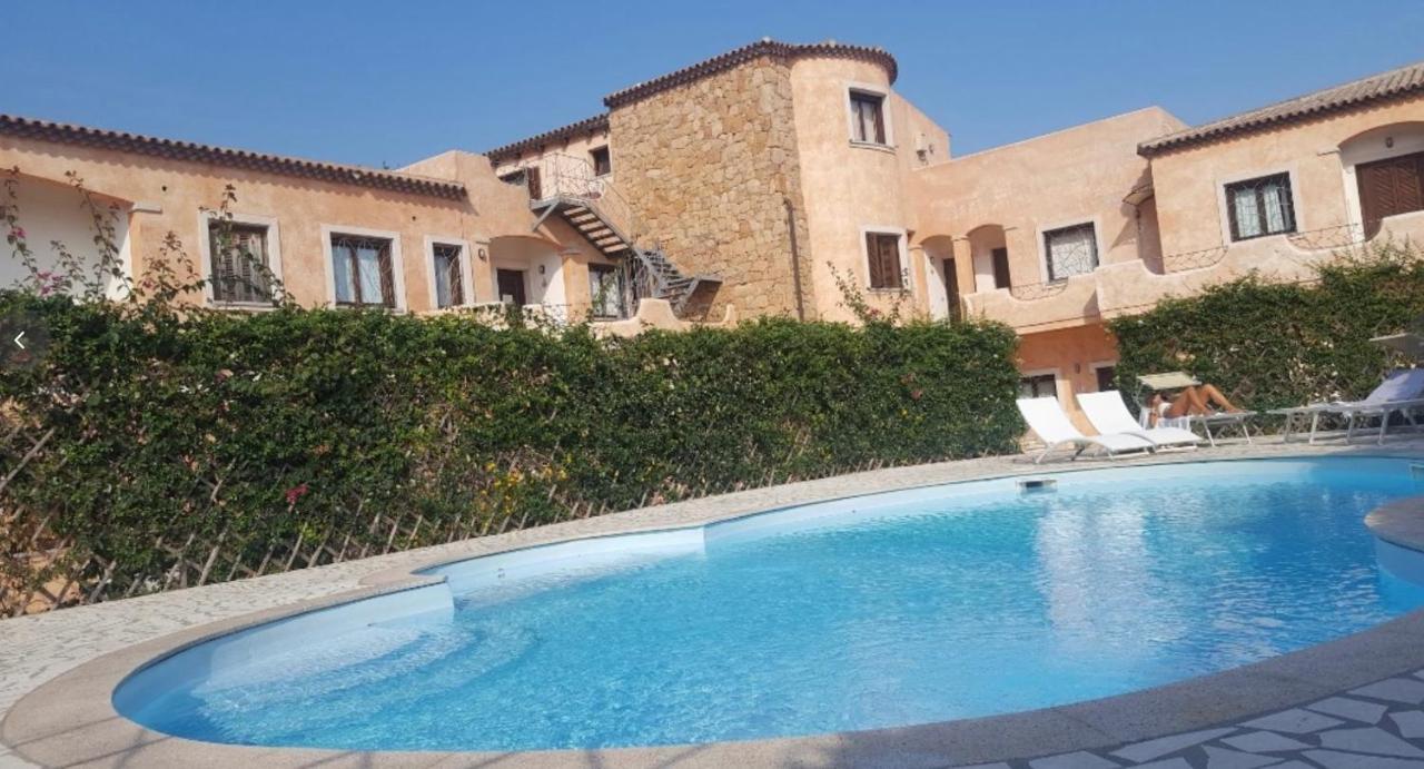 Nuovi Appartamenti Tri E Bilocali In Residence Con Piscina A Porto Cervo 800Mt Mare Liscia di Vacca Bagian luar foto